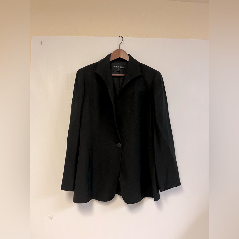 Lafayette 148 New York Black One-Button Blazer – Women’s Size 12‎